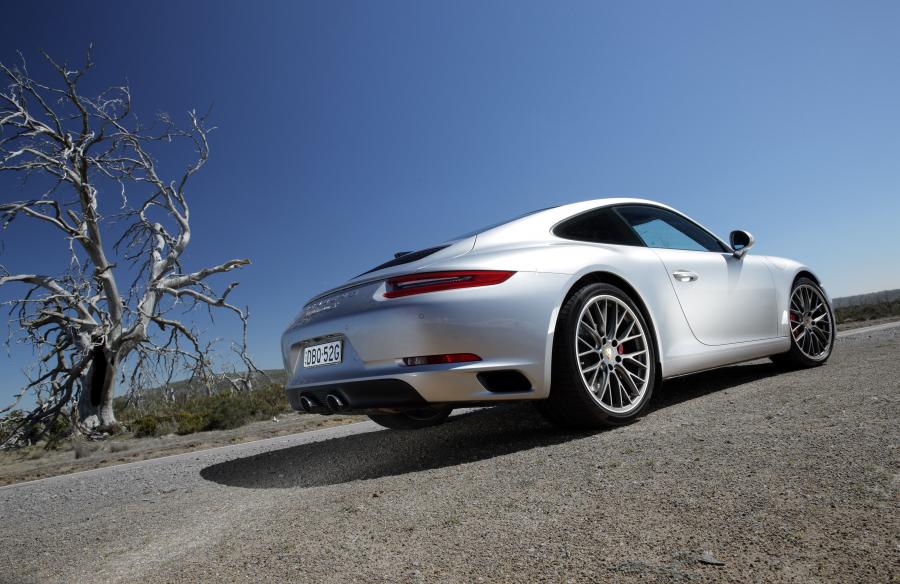  Porsche 911 Carrera S Coupe 2016 года  (AU) (фото 27 из 34)